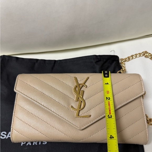 Saint Laurent Beige Quilted Leather Wallet - Picture 9 of 9